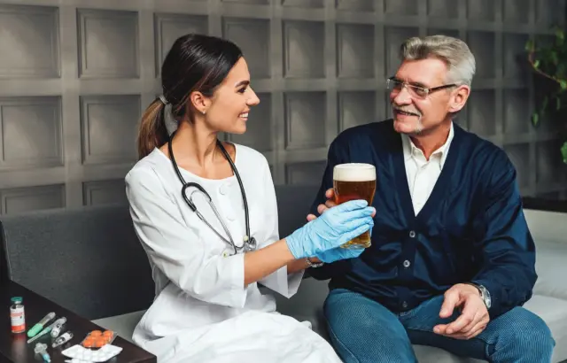 ПТСР и алкоголизм: почему пьют после травмы и как выйти