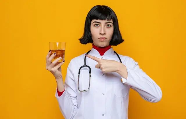 Алкоголь и антибиотики: что реально происходит в организме